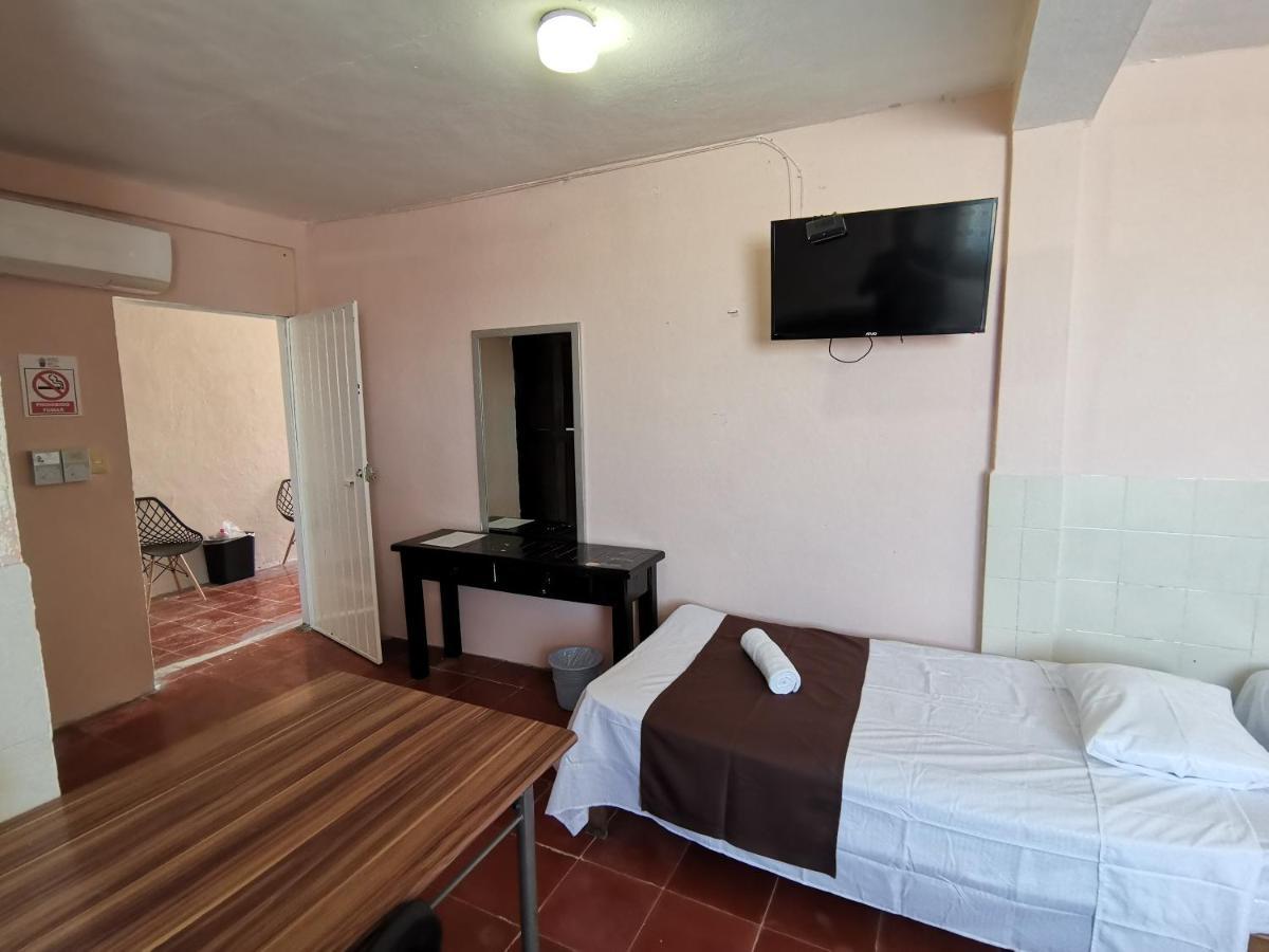 Hotel Colonial San Carlos Cancun Centro エクステリア 写真