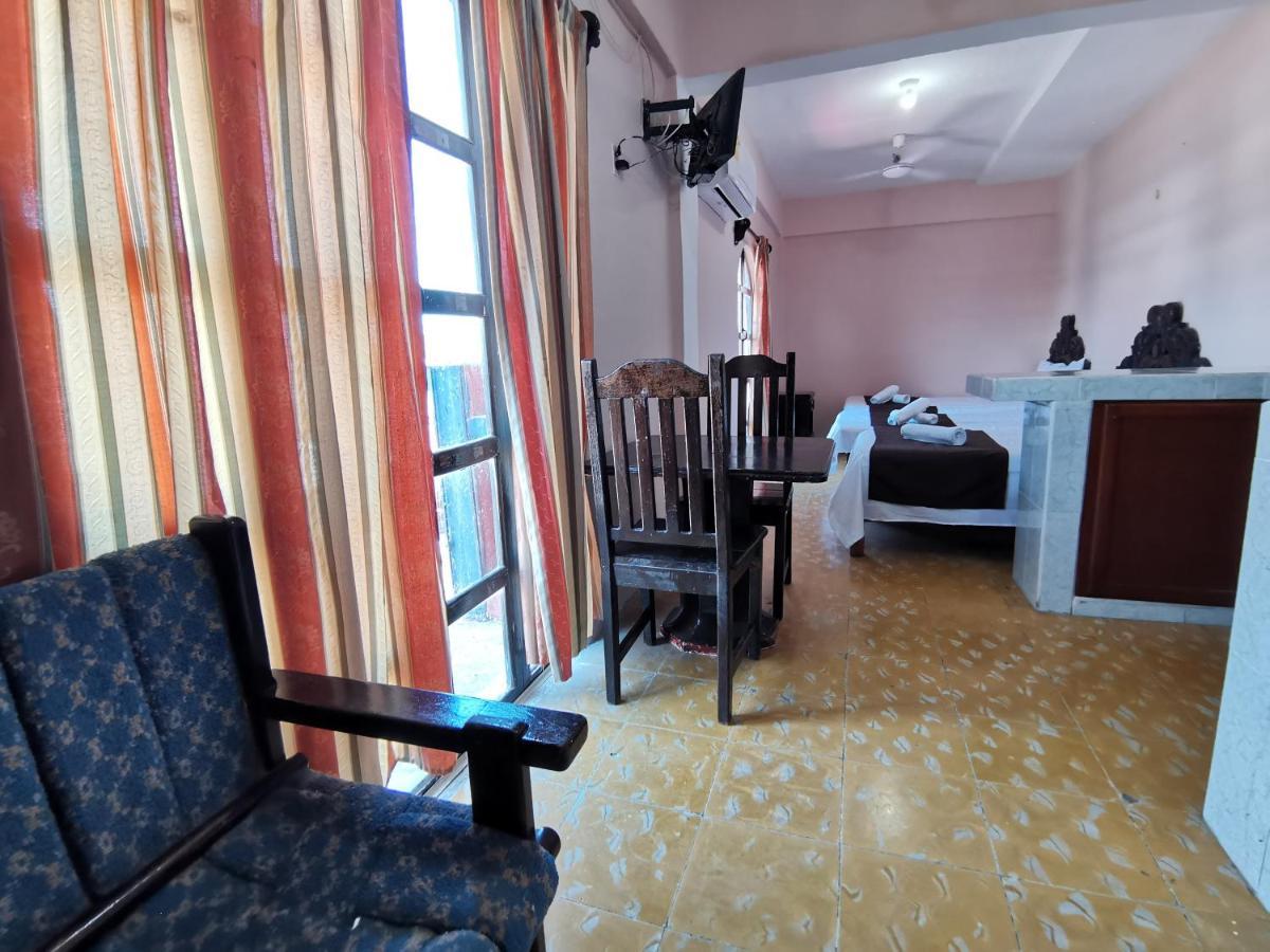 Hotel Colonial San Carlos Cancun Centro エクステリア 写真