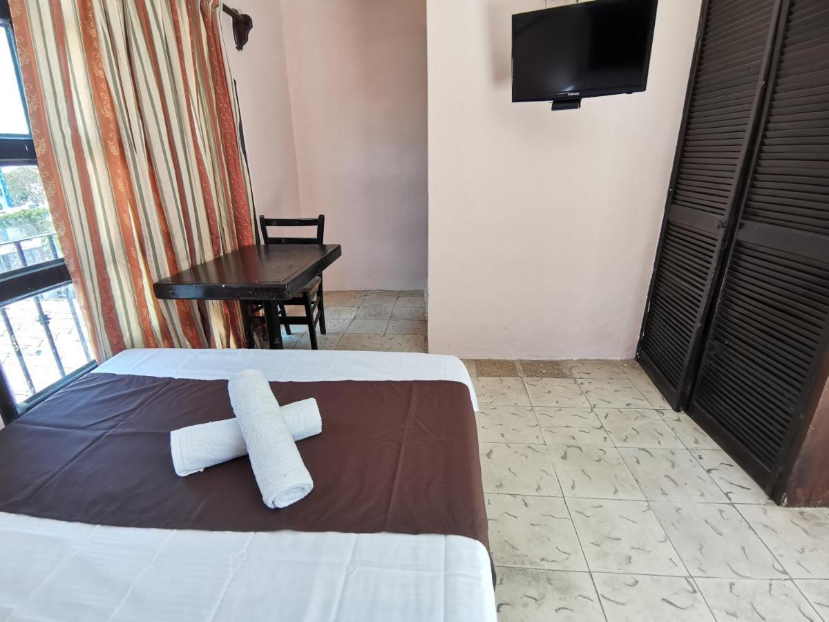 Hotel Colonial San Carlos Cancun Centro エクステリア 写真