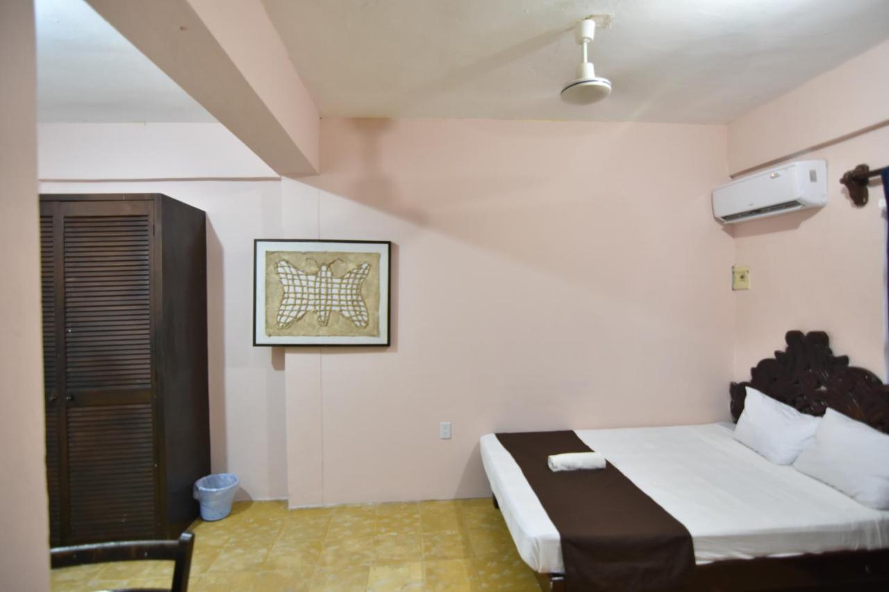 Hotel Colonial San Carlos Cancun Centro エクステリア 写真